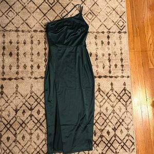 Windsor green faux velvet midi dress size M
